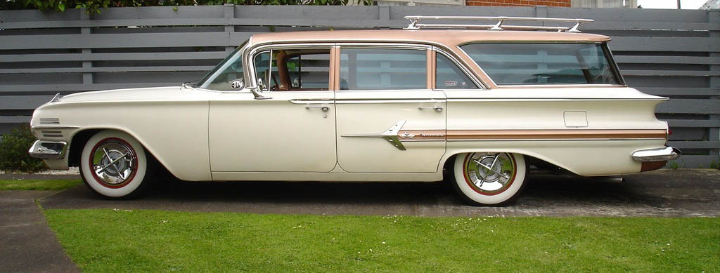 1960 Nomad white-copper Kiwinomad 1.jpg